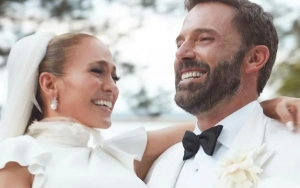 Jennifer Lopez Struggled to Walk Due to Very 'Heavy' Dress on Wedding Day With Ben Affleck