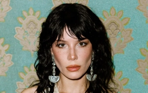 Halsey Forced to Wear Diapers Amid Endometriosis Battle