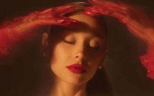 Ariana Grande Applauded After Releasing Seventh Studio Album 'Eternal Sunshine'
