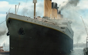 'Titanic' Iconic 'Door' Sells for Record-Breaking $718,750 in Auction