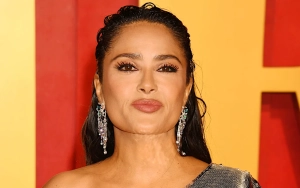Salma Hayek Shares Hilarious BTS Story of Her Sizzling Instagram Photos