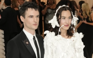 Alexa Chung and Tom Sturridge Plan 'Classy and Cooler Bash' Summer Wedding After Engagement Rumors