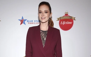 'Grey's Anatomy' Alum Sarah Drew Tapped to Lead Hallmark Series 'Mistletoe Murders'