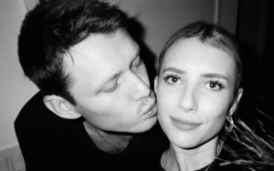 Emma Roberts Packs on PDA With BF Cody John During Fun New York City Stroll 