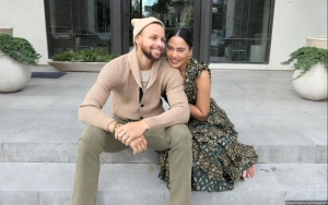 Stephen Curry and Wife Ayesha Offer First Glimpse at Newborn Son After Welcoming Baby No. 4