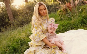 Paris Hilton and Daughter London Match in Pink Shades on Fun Hawaii Getaway