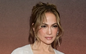Jennifer Lopez Hits Dance Studio in First Outing Since Canceling Tour