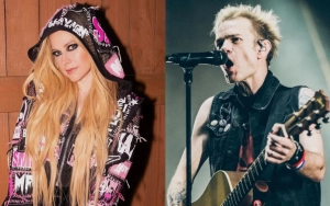 Avril Lavigne and Ex-Husband Deryck Whibley Rock Stage Together