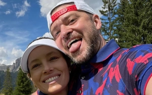 Jessica Biel All Smiles and Busy at Work After Justin Timberlake's DWI Arrest