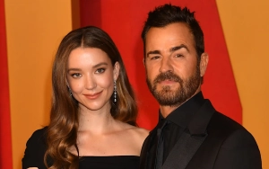 Justin Theroux and GF Nicole Brydon Bloom Seen in Matching Looks on Date