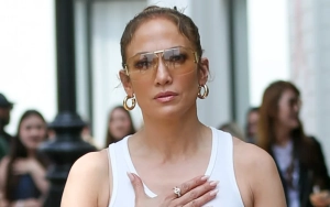 Jennifer Lopez Flaunts Her Curves on Italian Boat Ride While Leaving Ben Affleck Behind in the U.S.