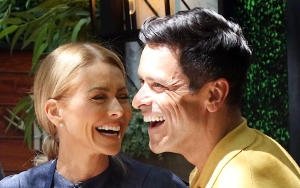 Kelly Ripa Reveals Mark Consuelos' Hilarious Sleep Flaw
