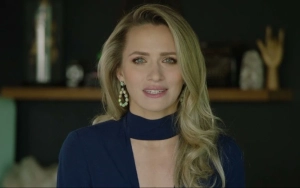 Shantel VanSanten Finalizes Divorce From Victor Webster More Than a Year After Split 