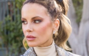 Kate Beckinsale Drops Her Pants, Bares Her Bottom