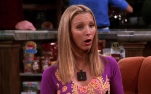 Lisa Kudrow Clarifies Her Feelings About Laughter on 'Friends' Set