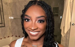 Simone Biles Unbothered by Criticisms Over Her Natural Hair