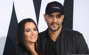 Mauricio Umansky Seen Locking Lips With Blonde Amid Kyle Richards Separation