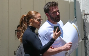 Jennifer Lopez Ditches Ben Necklace for New Accessory Amid Divorce Rumors