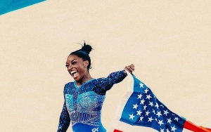 Simone Biles Carries Olympic Flag During Spectacular Paris Closing Ceremony