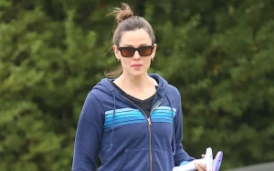 Jennifer Garner Smiles on Outing With Kids Amid Ben Affleck's Dating Rumors