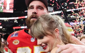 Taylor Swift's Beloved Cat May Make Debut on Travis Kelce's Podcast