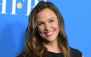 Jennifer Garner Welcomes Barefoot Fin on Labor Day Amid Ben Affleck's 'Happiness'