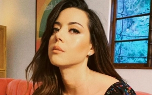 Aubrey Plaza Wears Crutches, Recalls Being Paralyzed and Suffering Recurrent Issues After Unexplained Stroke 