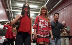 Taylor Swift Is Red Hot in Vintage Chiefs T-Shirt Dress at Bengals Game to Support Travis Kelce 