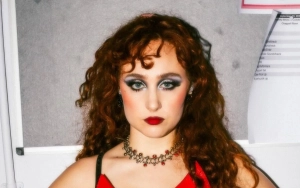 Chappell Roan Supported by Fans for Calling Out Her Teacher Onstage at ACL Festival