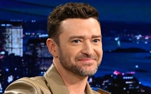 Justin Timberlake Offers Heartfelt Gestures on His 'Forget Tomorrow Tour'