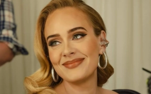 Adele Dressed Up as Meryl Streep and Curtsied Before Her at Vegas Show