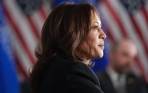 FCC Reacts to Backlash Over Kamala Harris' 'SNL' Appearance