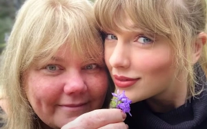 Taylor Swift Celebrates Touchdown With Mom Andrea at Chiefs vs. Buccaneers game