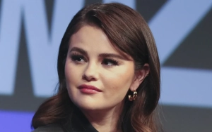 Selena Gomez Urges Voters to Stay in Line on Election Day, Despite Long Lines