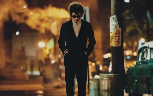 Timothee Chalamet Shares Unconventional Approach to Playing Bob Dylan