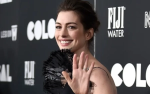 Anne Hathaway Thanks OG Anunoby for Nearly Crashing Into Her and Son During Game