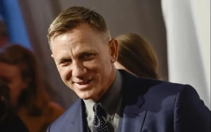 Daniel Craig Hints at Next James Bond at Governors Awards 2024