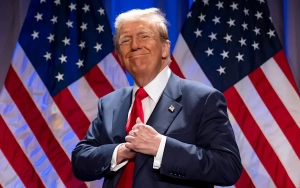 Donald Trump Sparks Secret Illness Rumors With New Photo