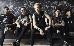 Sum 41's Deryck Whibley 'Too Unwell to Perform' Due to Pneumonia, Band Axes Aussie Tour Dates