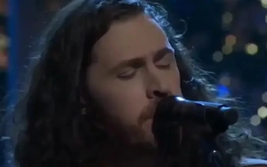 Hozier Spreads Christmas Spirit With 'SNL' Performances of 'Too Sweet' and 'Fairytale of New York'