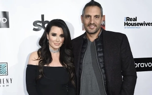 Kyle Richards All Smiles on New Outing With Ex Mauricio Umansky And Daughter