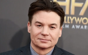 Mike Myers' Pre-'SNL' Journey: From Stage Fright to Wayne Campbell's Breakthrough