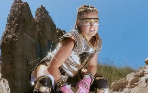 JoJo Siwa Fighting Her Exes in 'Choose Ur Fighter' Music Video