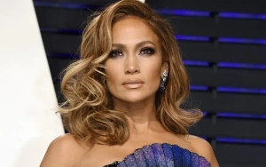 Jennifer Lopez Roasted by Whitney Cummings Over 'Toxic' Marriage to Ben Affleck and Album Flop