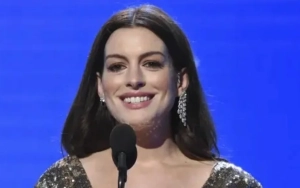 Anne Hathaway Wins Internet With Her Wild Reactions to Eagles' Win at Super Bowl 2025