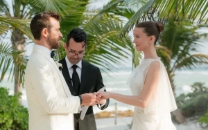 Justin Theroux's New Wife Nicole Brydon Bloom Shares Breathtaking Wedding Photos