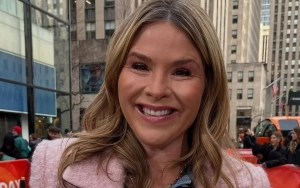 Jenna Bush Hager Shows Her Unsightly Broken Finger Following Mishap