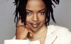 Lauryn Hill Dazzles with Tribute to D&rsquo;Angelo and Roberta Flack