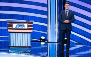 Colin Jost Officially Confirms Return to Pop Culture Jeopardy! on Netflix
