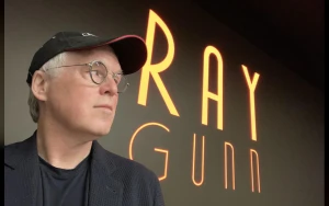 Scarlett Johansson Stars in Netflix’s Ray Gunn Reuniting MCU Co-Star Sam Rockwell